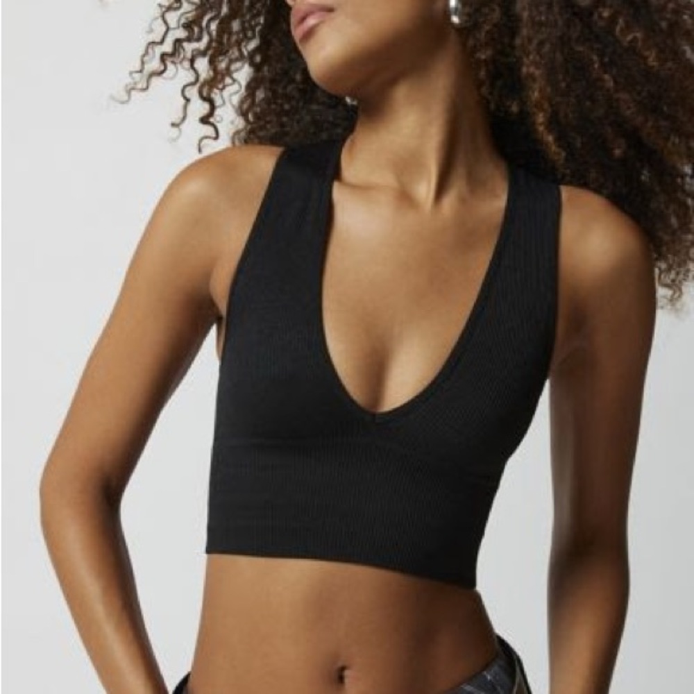 Urban Outfitters Out From Under Black Crop Seamless Plunge Top Size Large